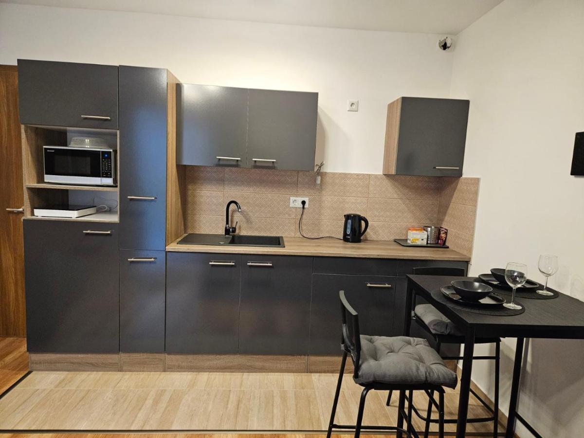 N&Z Apartman Close To The Downtown Apartment Budapest Luaran gambar